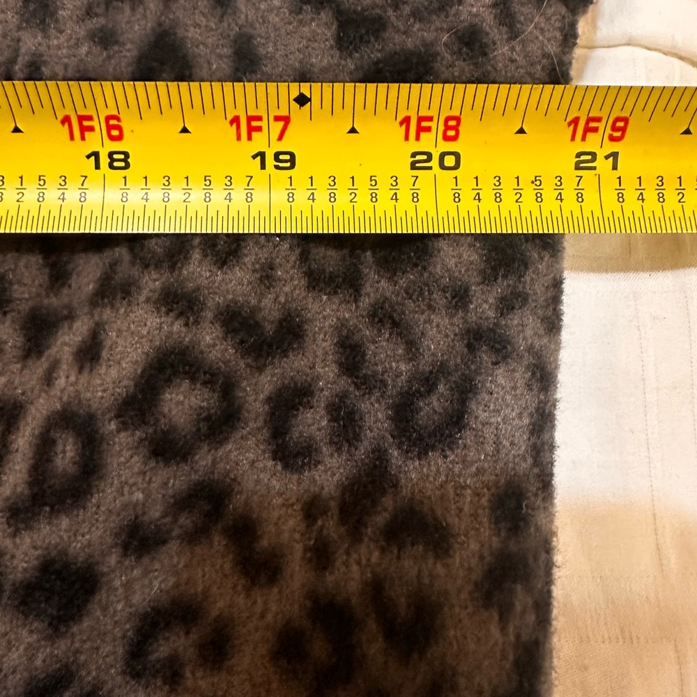 Valerie Bertinelli Ladies Gray And Black Animal Print Jacket - Picture 9 of 13